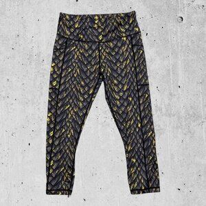 Constantly Varied Gear Pants Size Small Workout Gym Dragon Scale